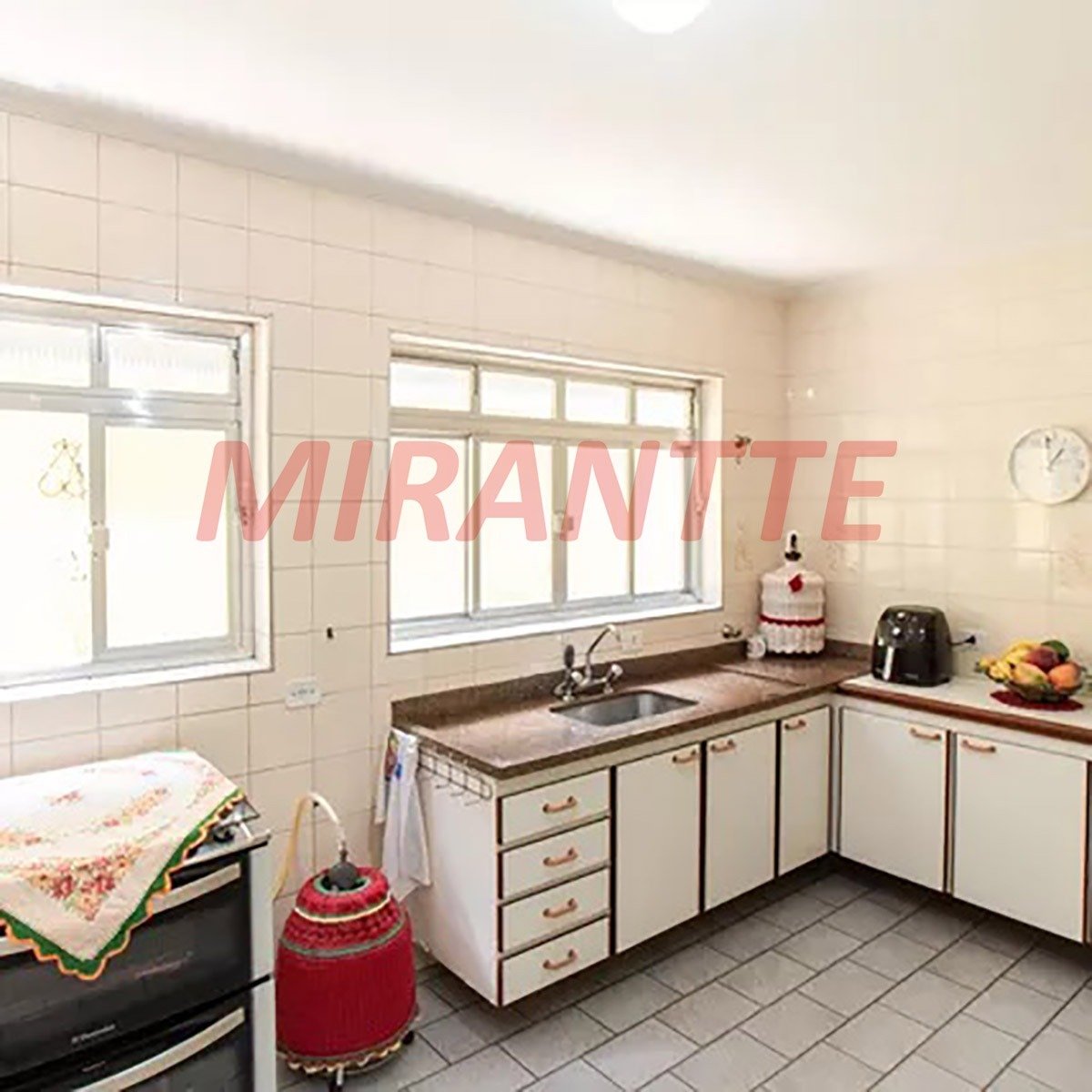Sobrado de 130m² com 3 quartos em Vila Mazzei