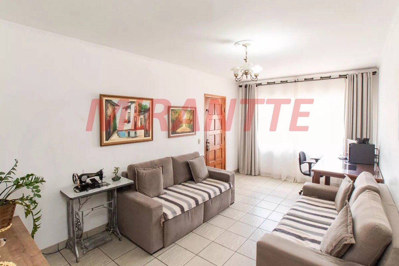 Sobrado de 130m² com 3 quartos em Vila Mazzei