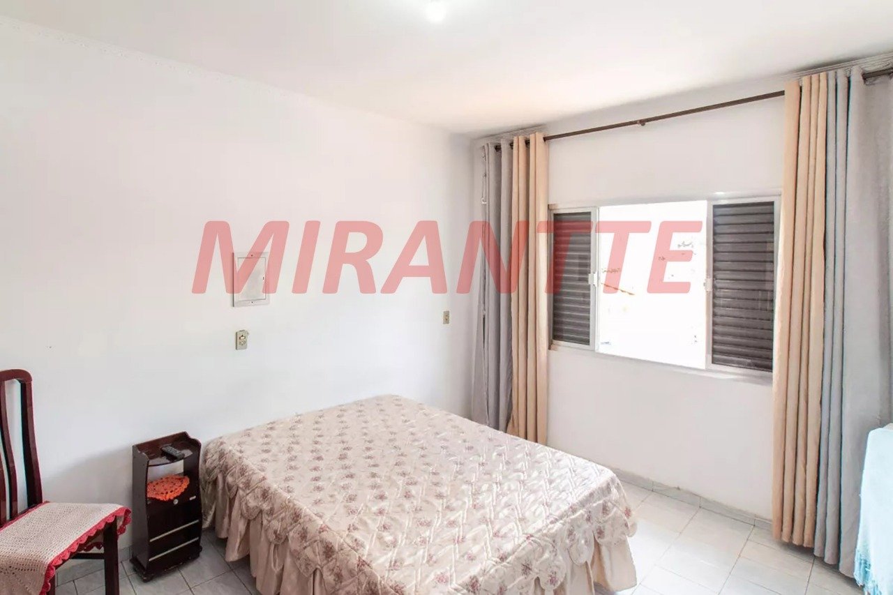 Sobrado de 130m² com 3 quartos em Vila Mazzei