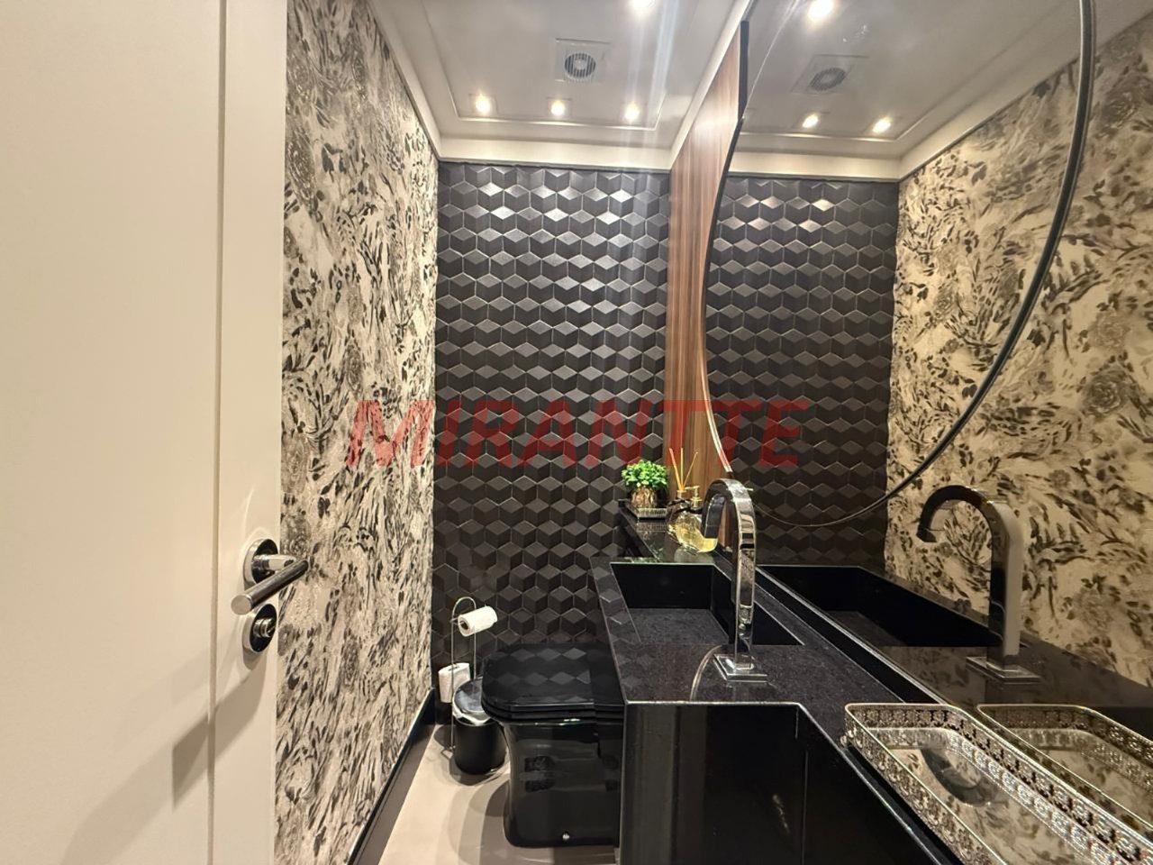 Apartamento de 139m² com 3 quartos em Santa Teresinha
