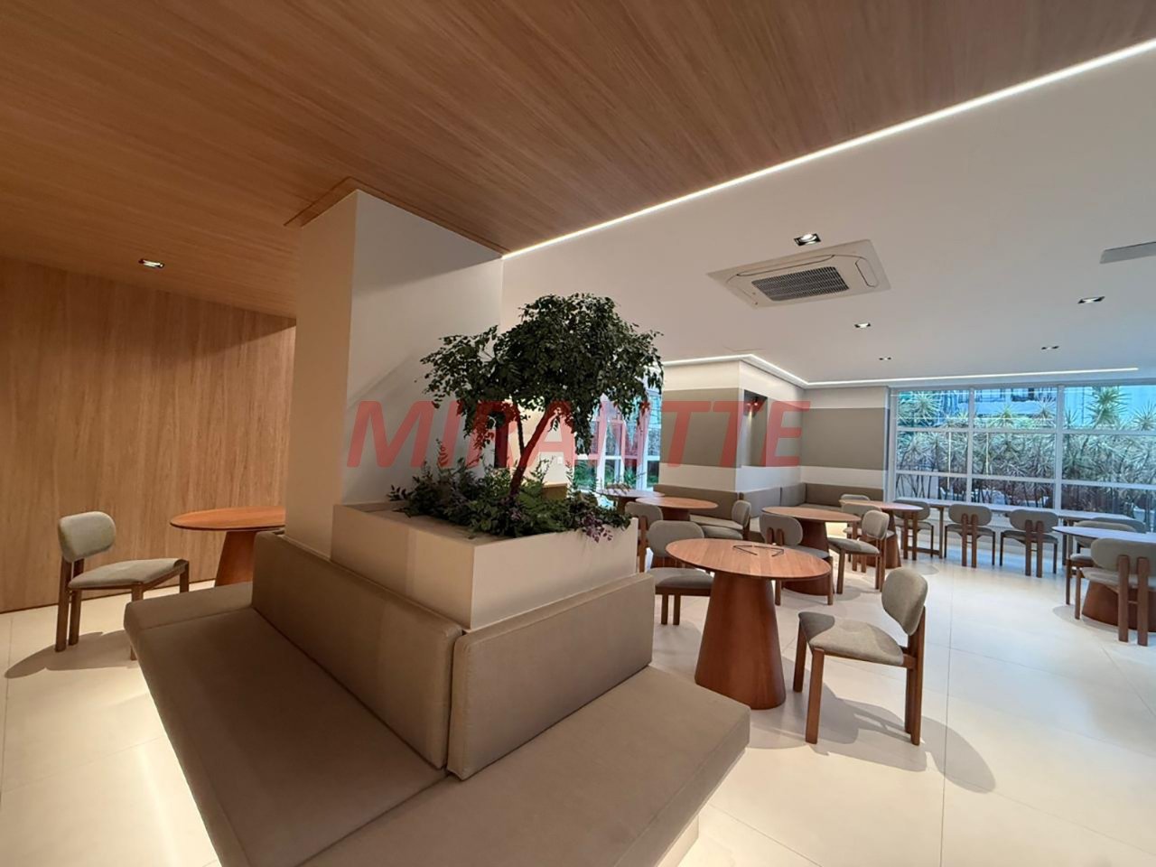 Apartamento de 139m² com 3 quartos em Santa Teresinha