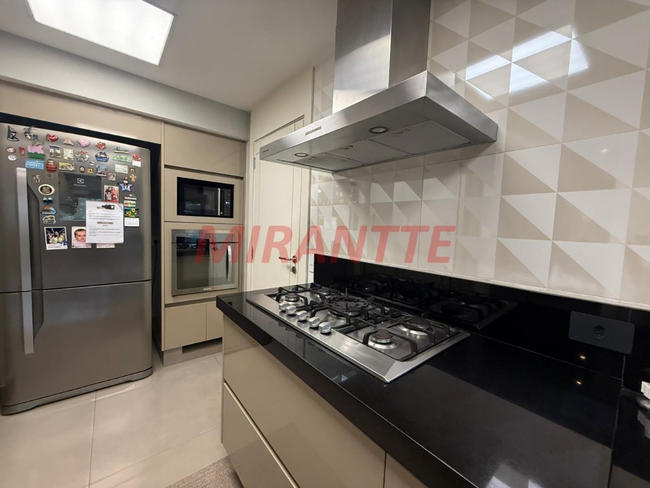 Apartamento de 139m² com 3 quartos em Santa Teresinha