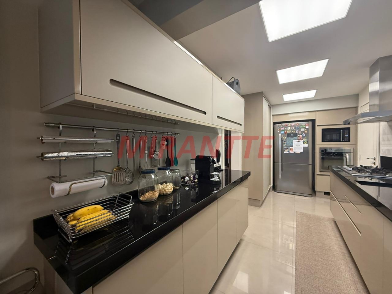 Apartamento de 139m² com 3 quartos em Santa Teresinha