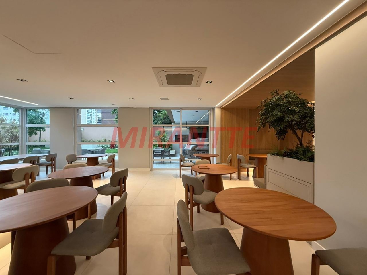 Apartamento de 139m² com 3 quartos em Santa Teresinha