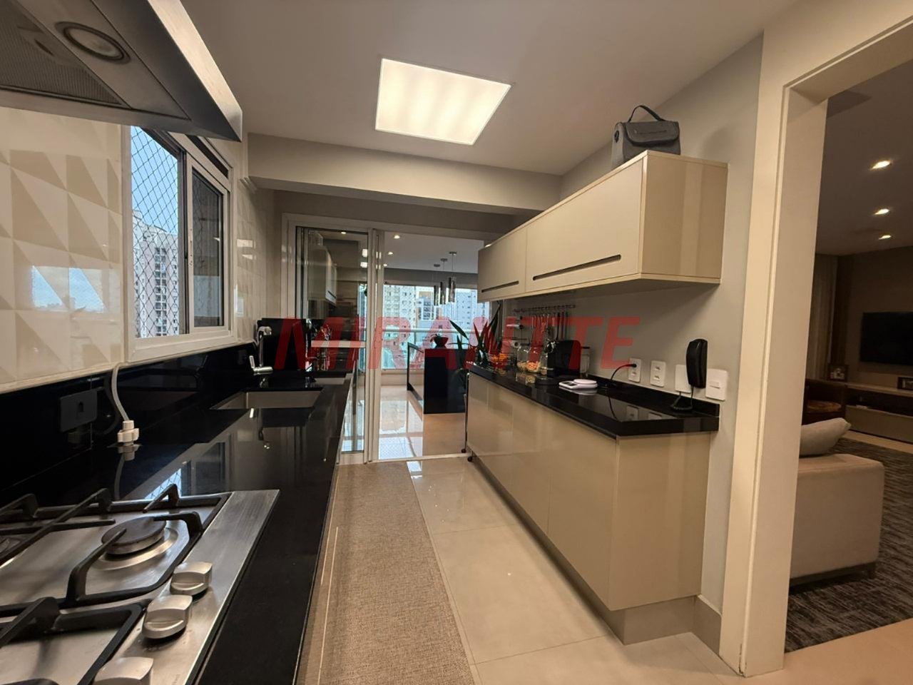 Apartamento de 139m² com 3 quartos em Santa Teresinha