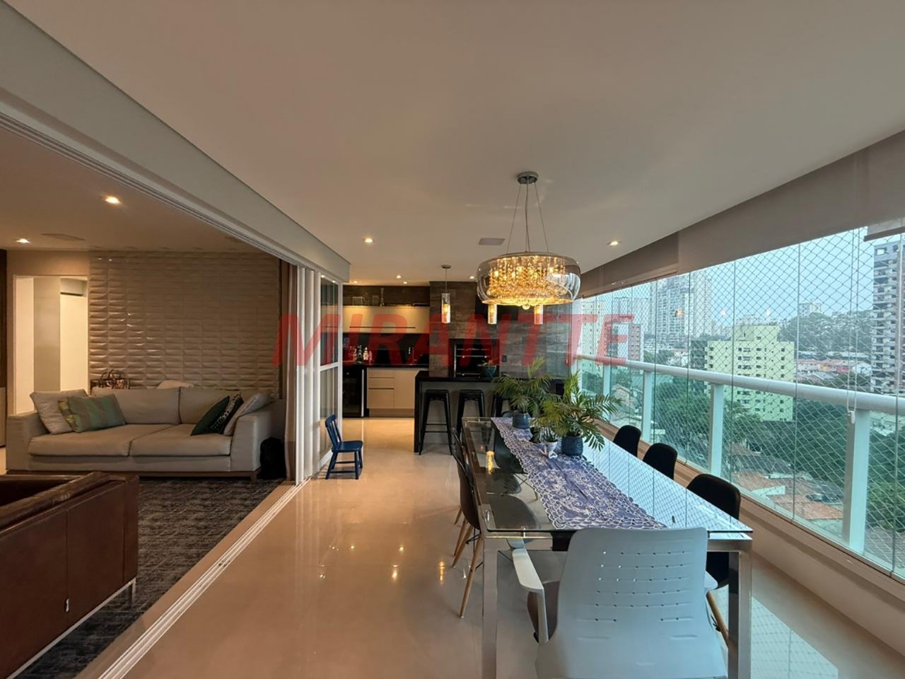 Apartamento de 139m² com 3 quartos em Santa Teresinha
