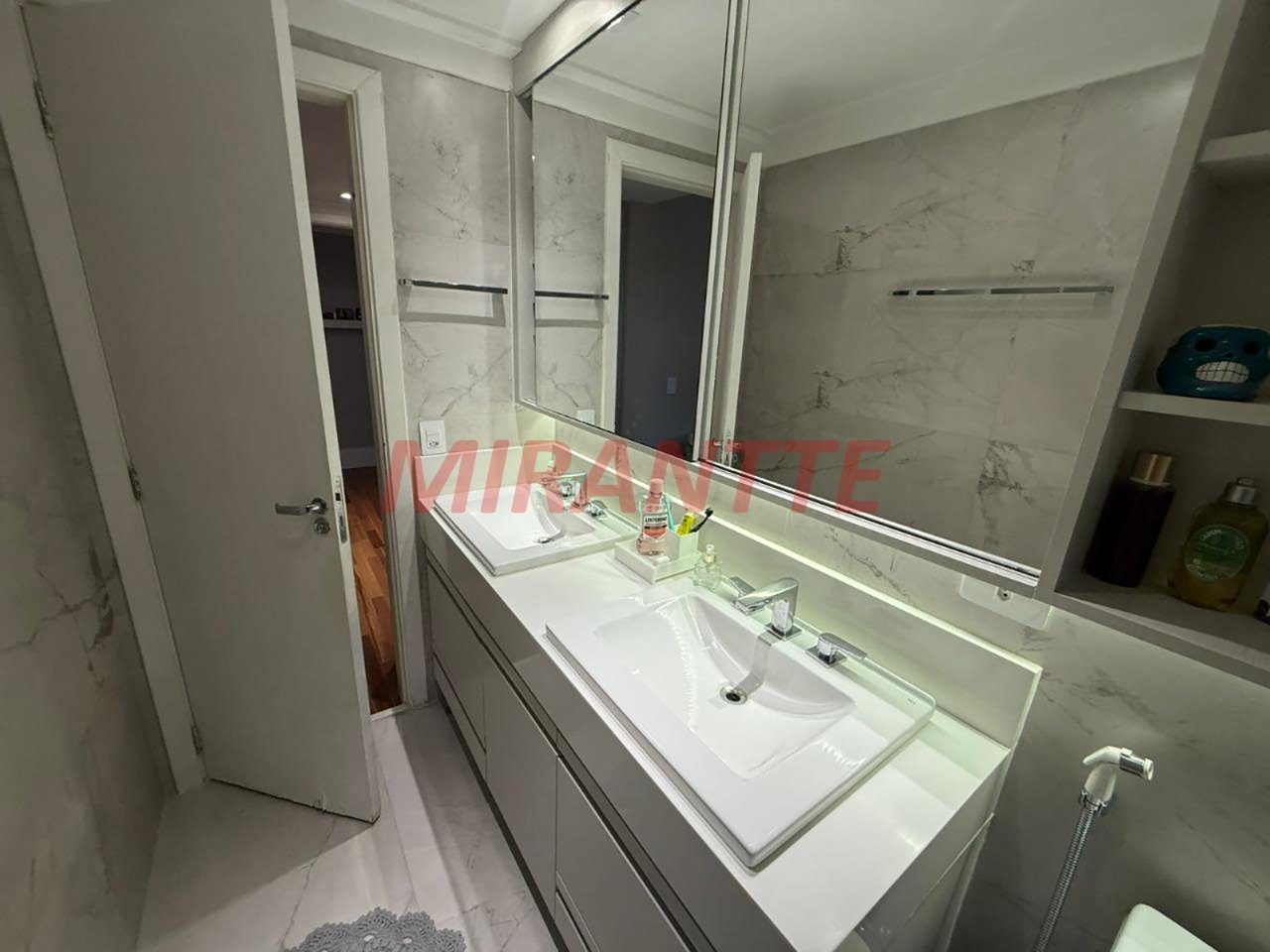 Apartamento de 139m² com 3 quartos em Santa Teresinha