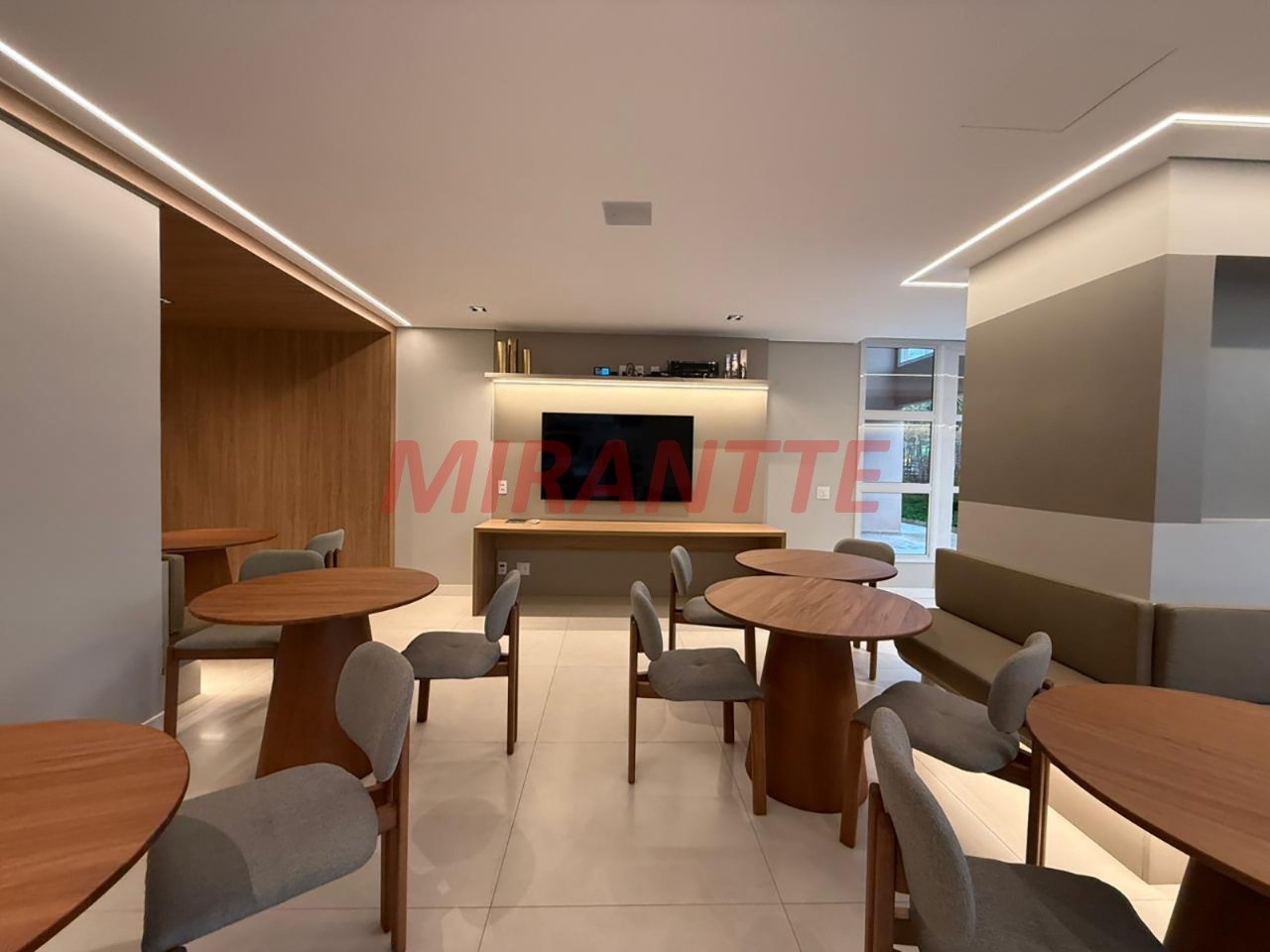 Apartamento de 139m² com 3 quartos em Santa Teresinha