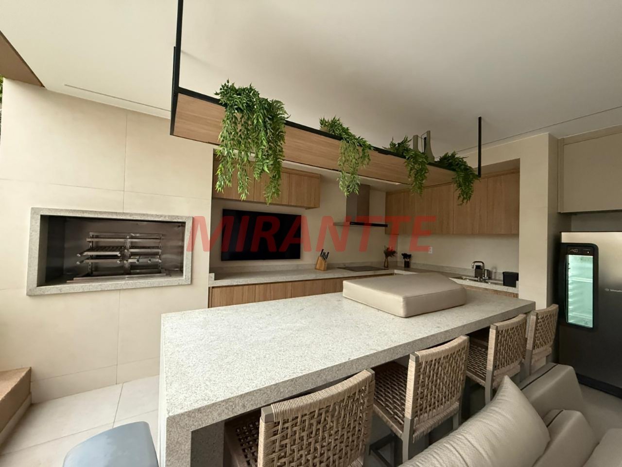 Apartamento de 139m² com 3 quartos em Santa Teresinha