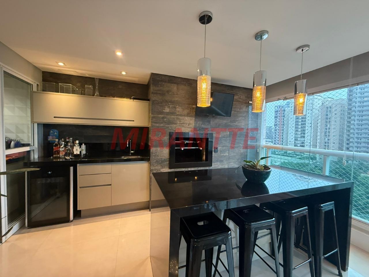 Apartamento de 139m² com 3 quartos em Santa Teresinha