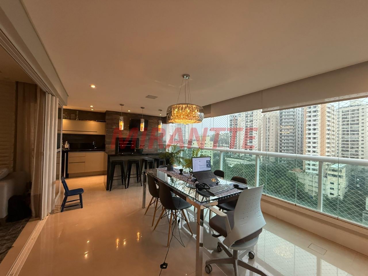 Apartamento de 139m² com 3 quartos em Santa Teresinha
