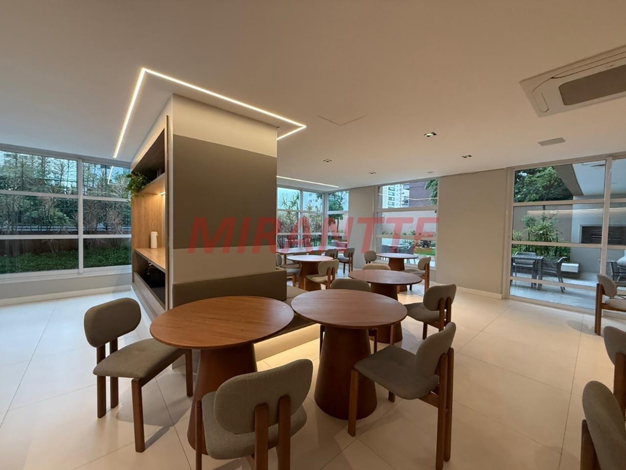 Apartamento de 139m² com 3 quartos em Santa Teresinha