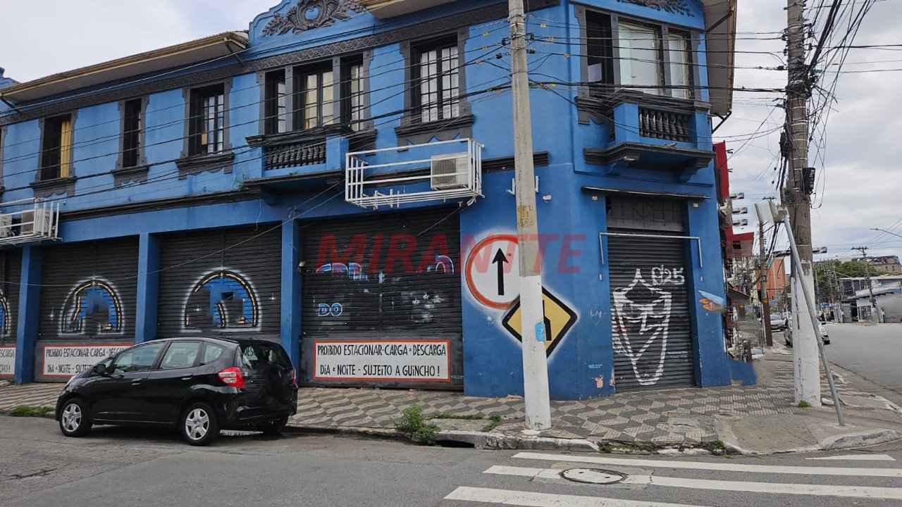 Comercial de 250m² em Santana