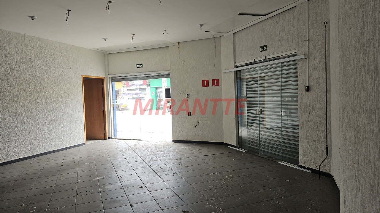 Comercial de 250m² em Santana