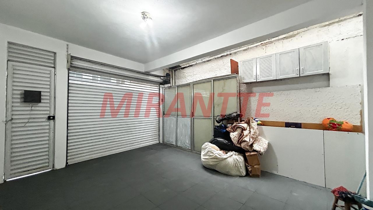 Sobrado de 180m² com 4 quartos em Chora Menino
