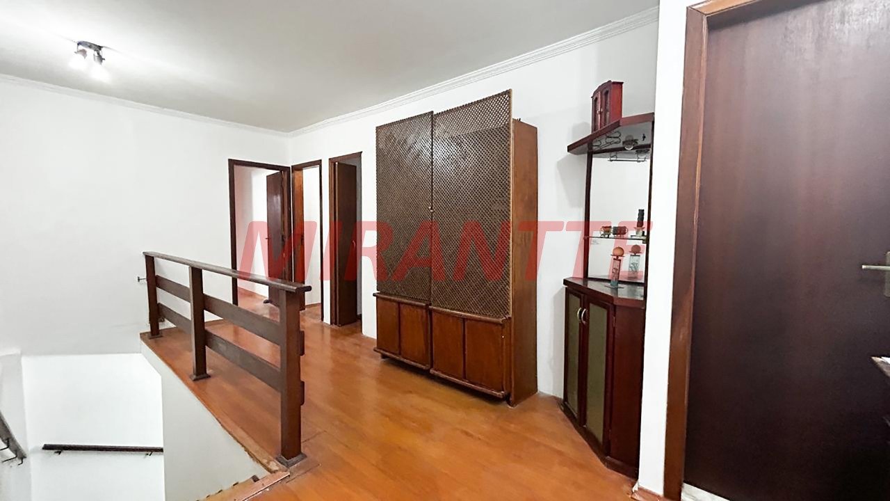 Sobrado de 180m² com 4 quartos em Chora Menino