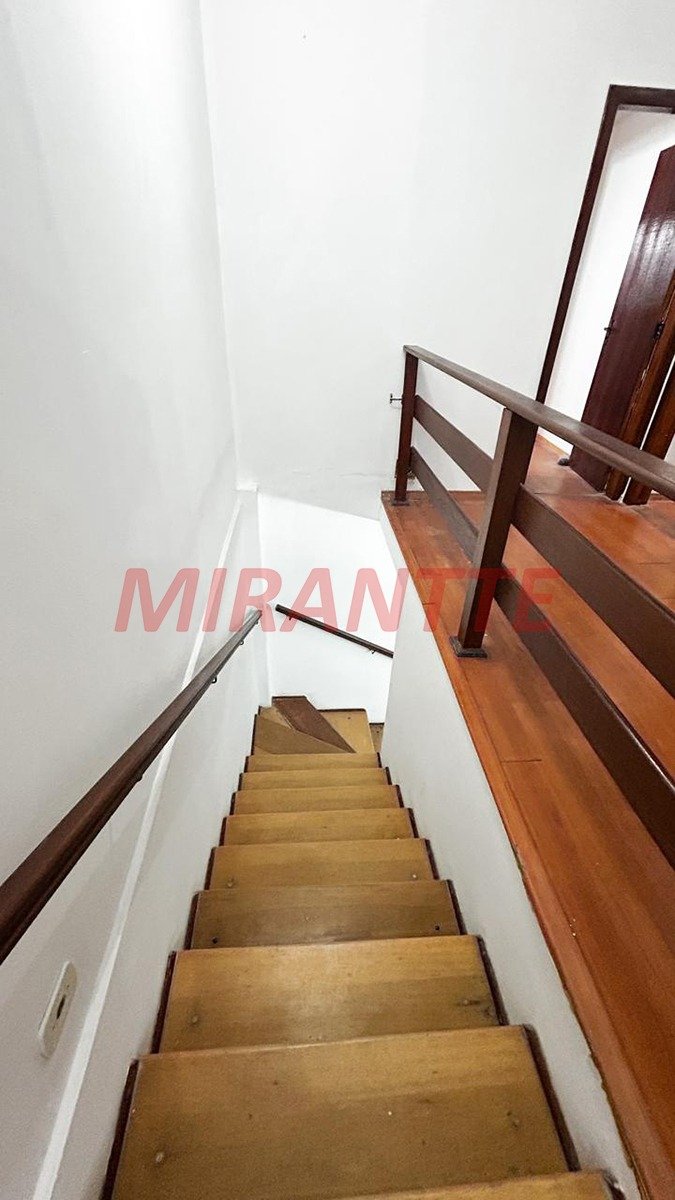 Sobrado de 180m² com 4 quartos em Chora Menino