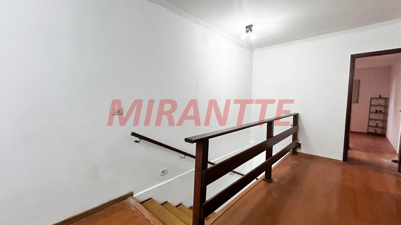 Sobrado de 180m² com 4 quartos em Chora Menino
