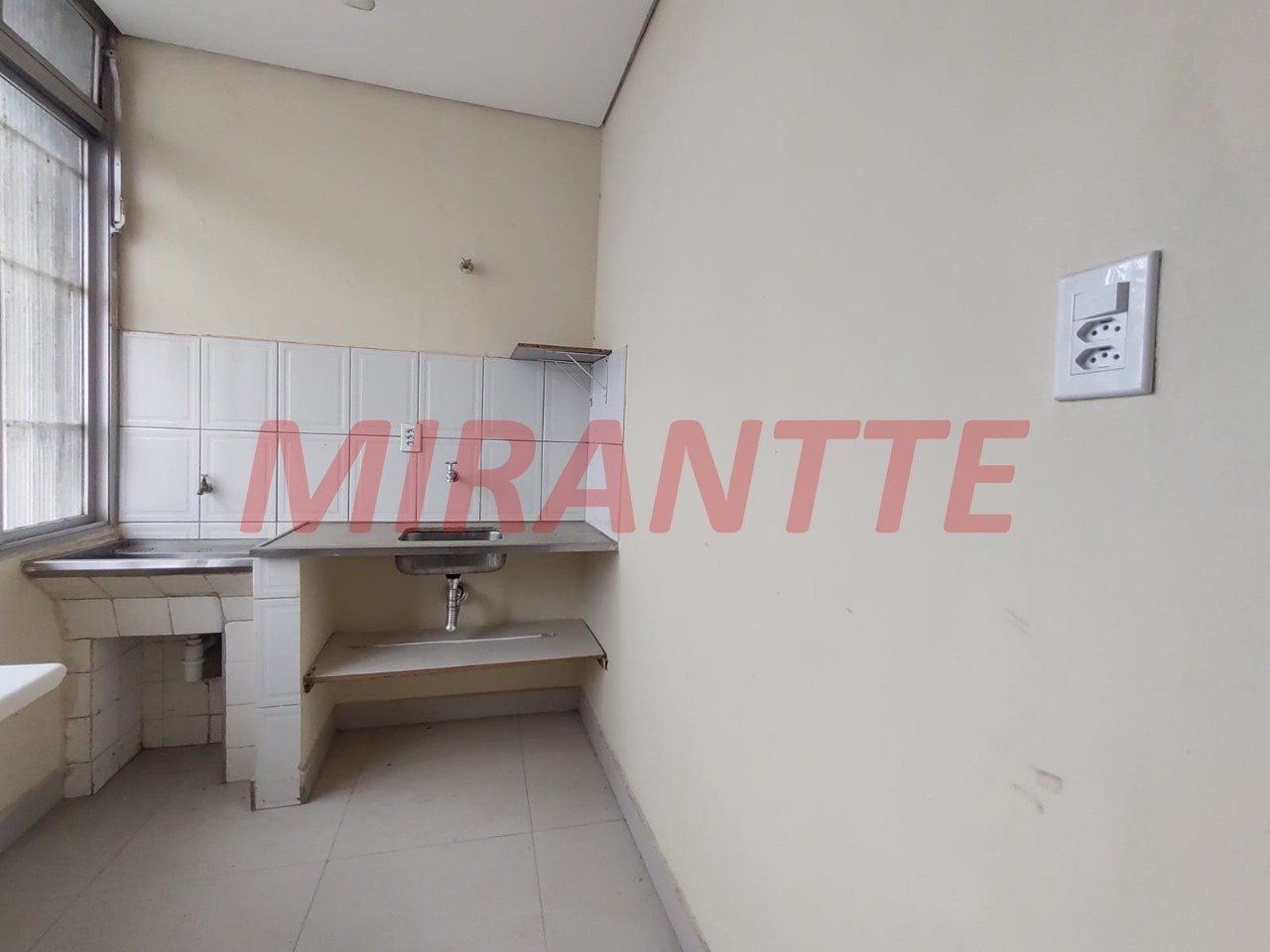 Comercial de 70m² em Santana