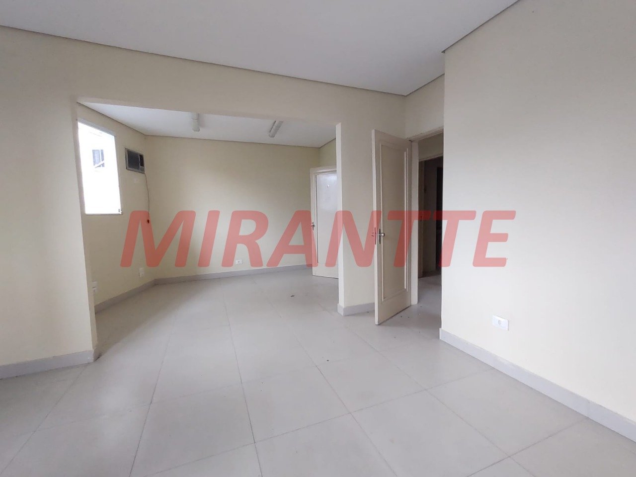 Comercial de 70m² em Santana