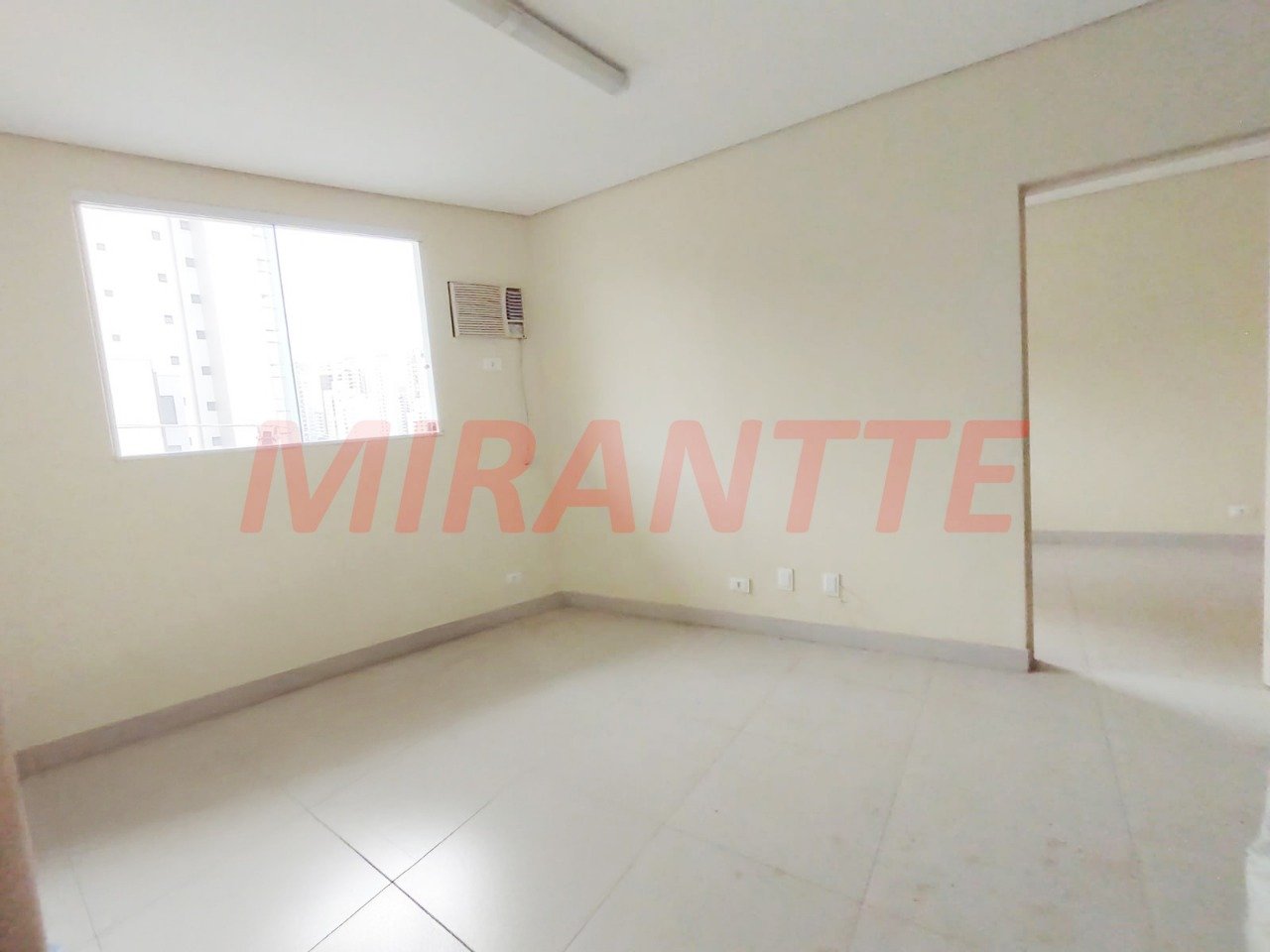 Comercial de 70m² em Santana