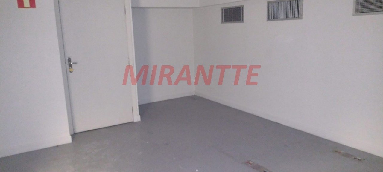 Comercial de 550m² em Santana