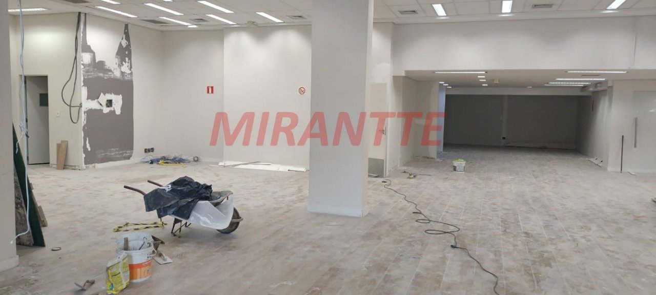 Comercial de 550m² em Santana