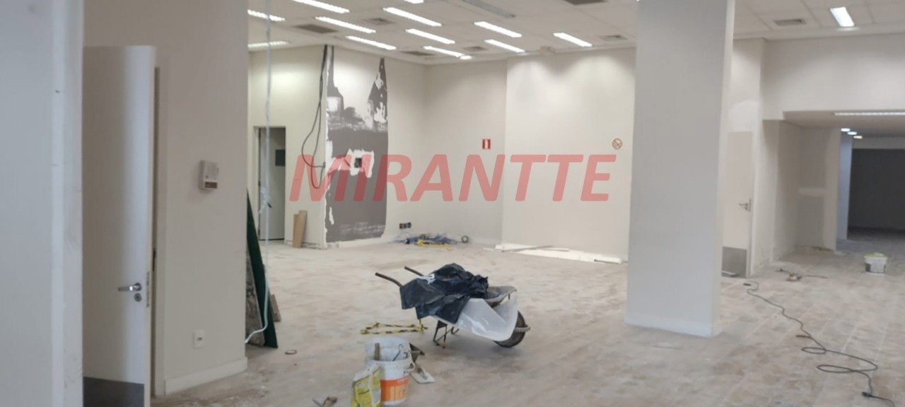 Comercial de 550m² em Santana
