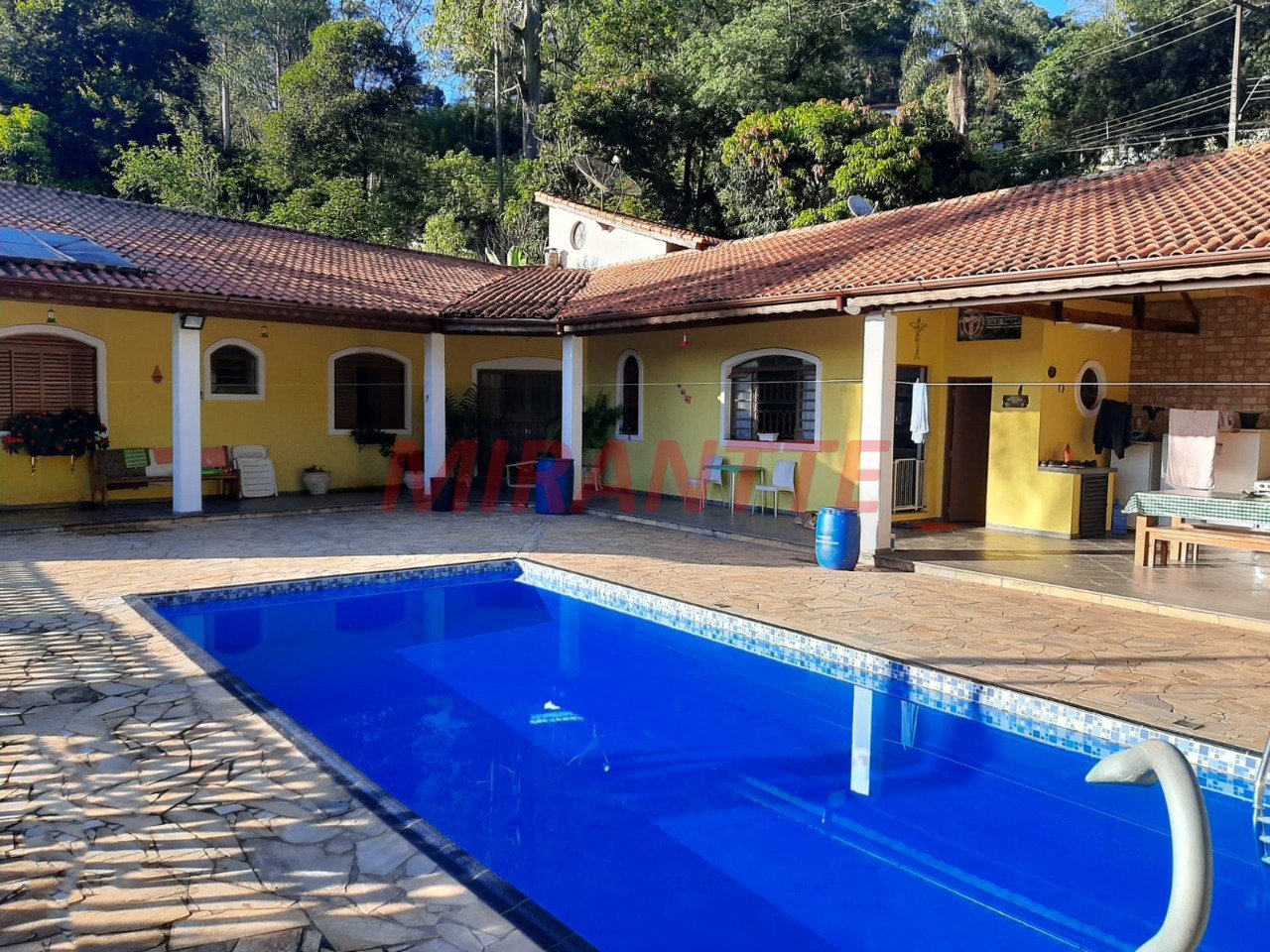 Casa terrea de 500m² com 3 quartos em Mantiqueira