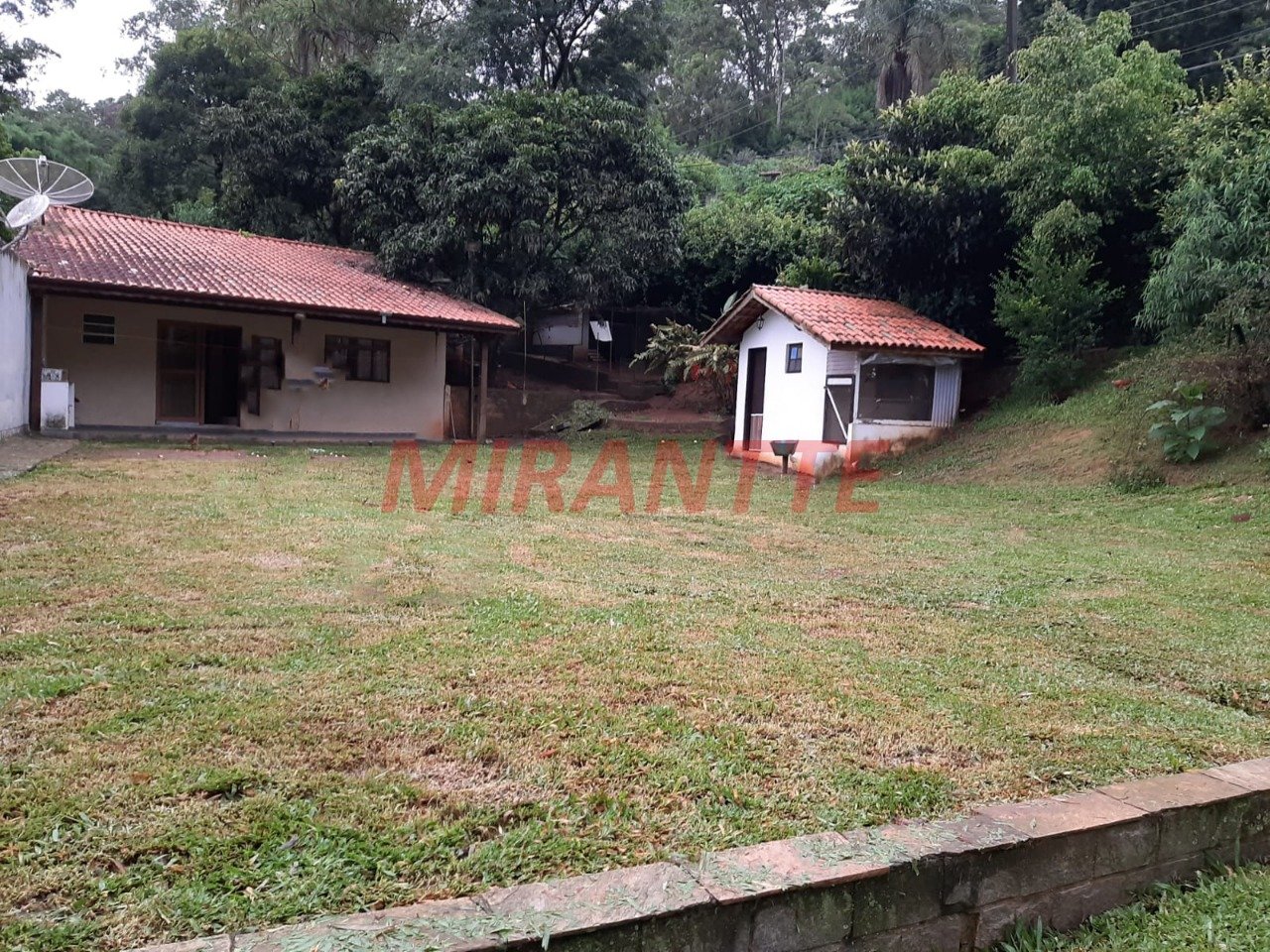 Casa terrea de 500m² com 3 quartos em Mantiqueira