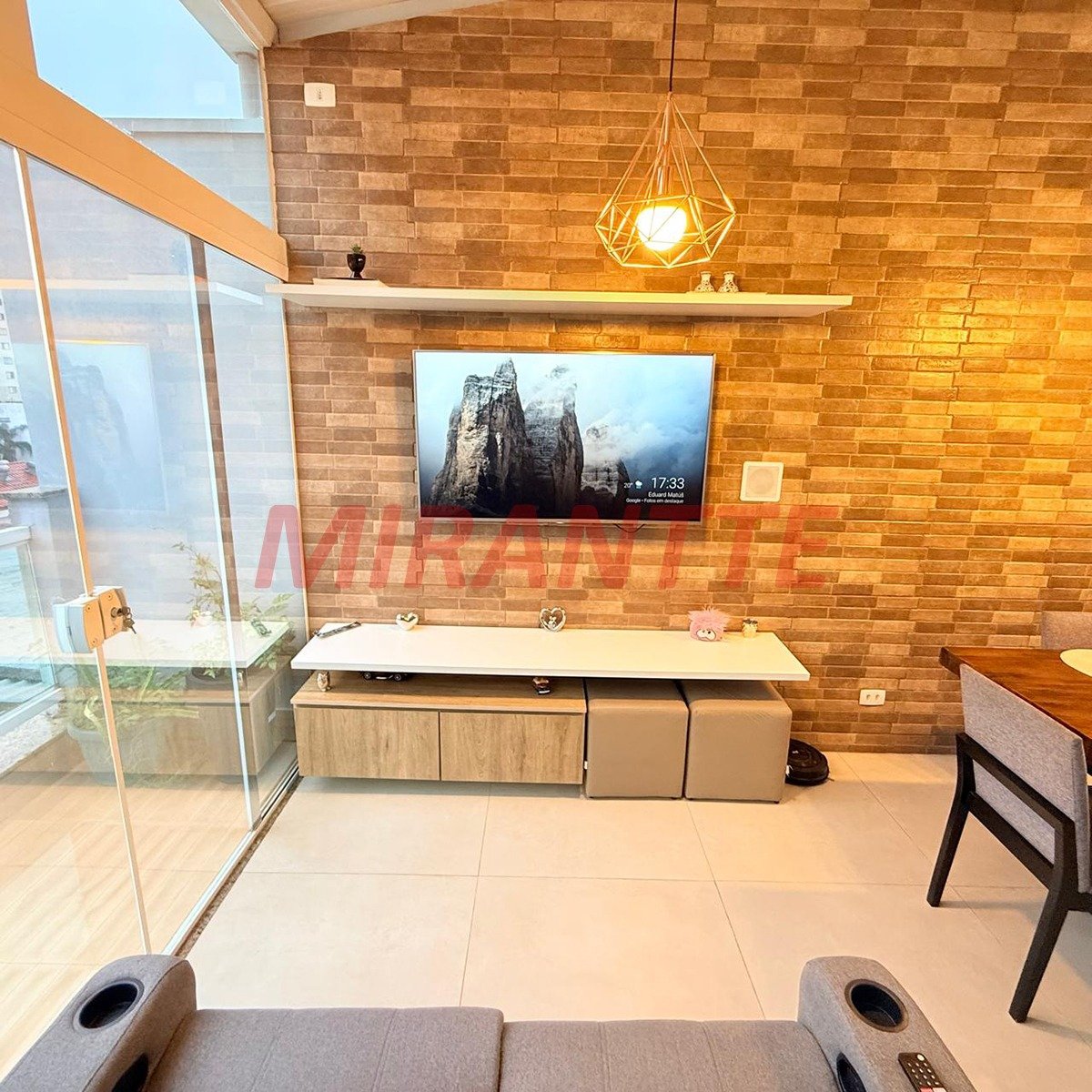 Cond. fechado de 175m² com 3 quartos em Chora Menino