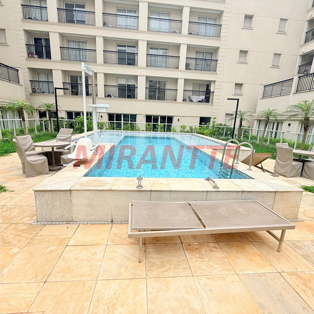 Apartamento de 80m² com 2 quartos em Vila Ester (Zona Norte)
