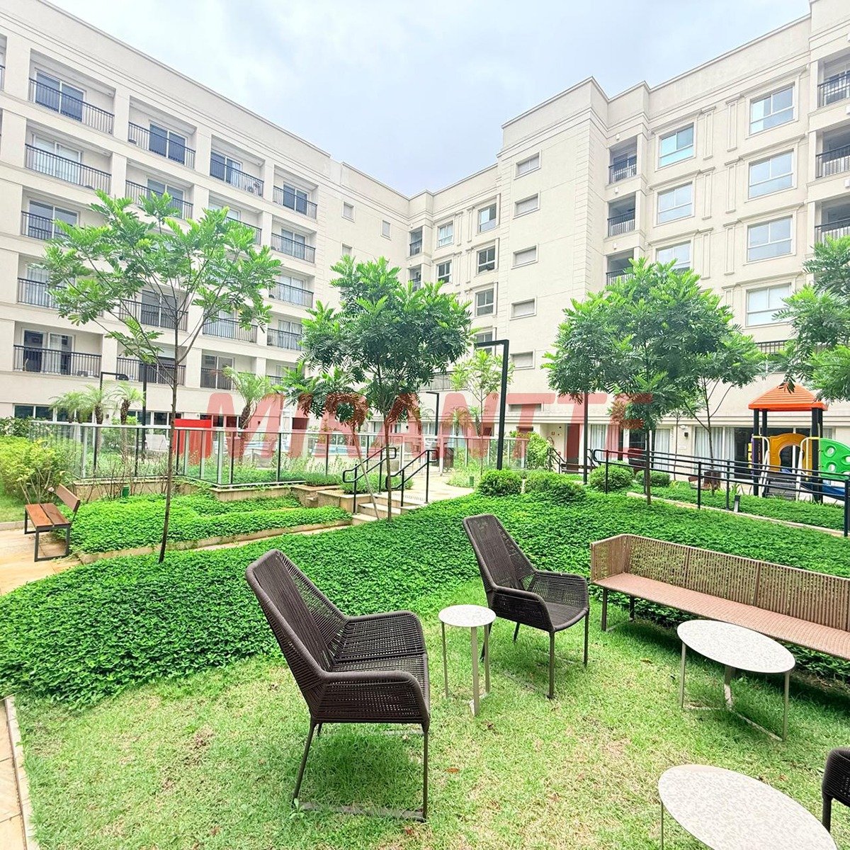 Apartamento de 80m² com 2 quartos em Vila Ester (Zona Norte)