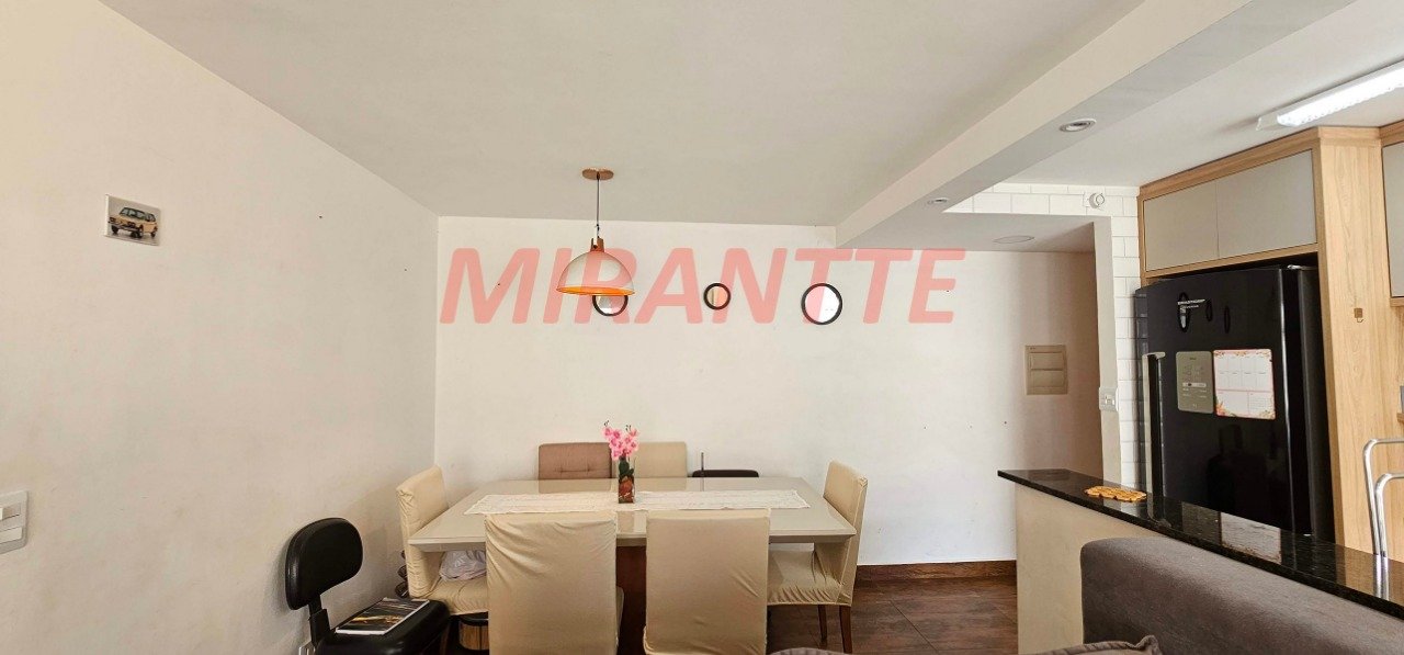 Apartamento de 60m² com 2 quartos em Vila Irmaos Arnoni