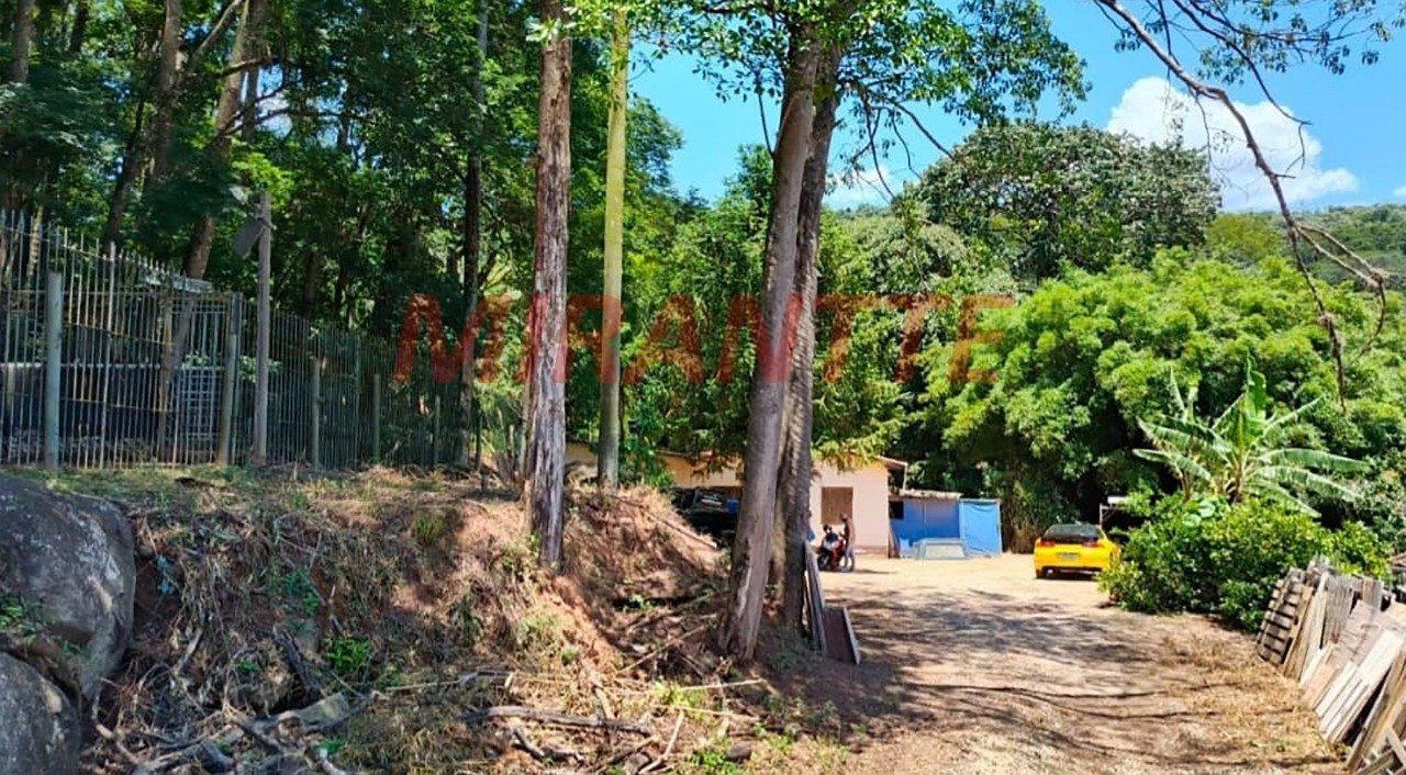 ChÁcara de 100m² com 2 quartos em Jardim das Pedras