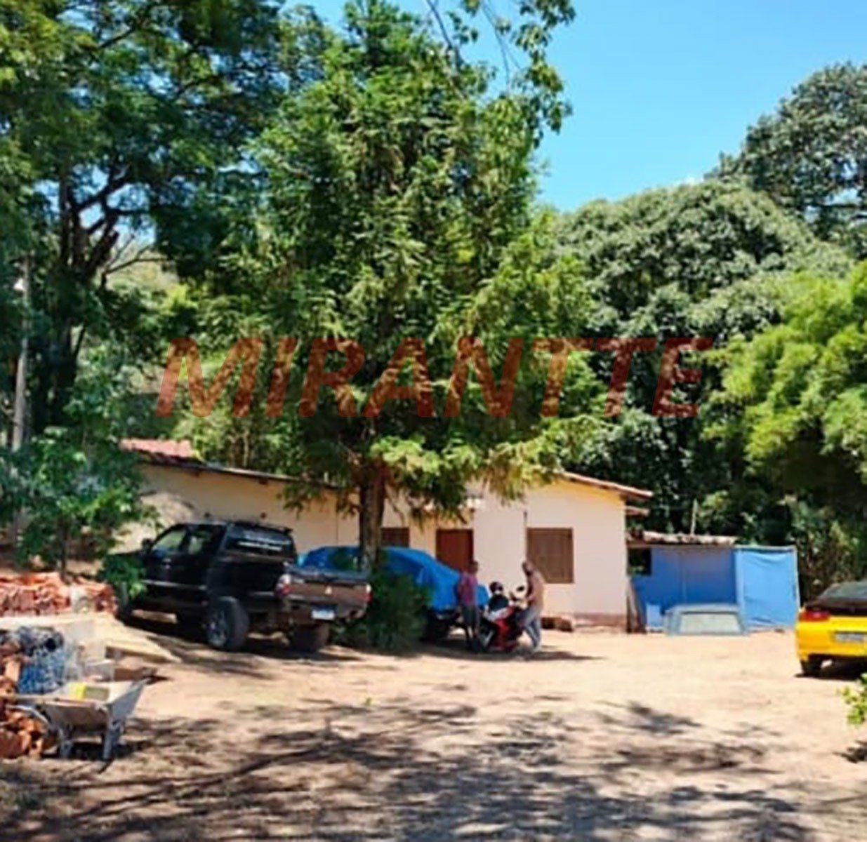 ChÁcara de 100m² com 2 quartos em Jardim das Pedras