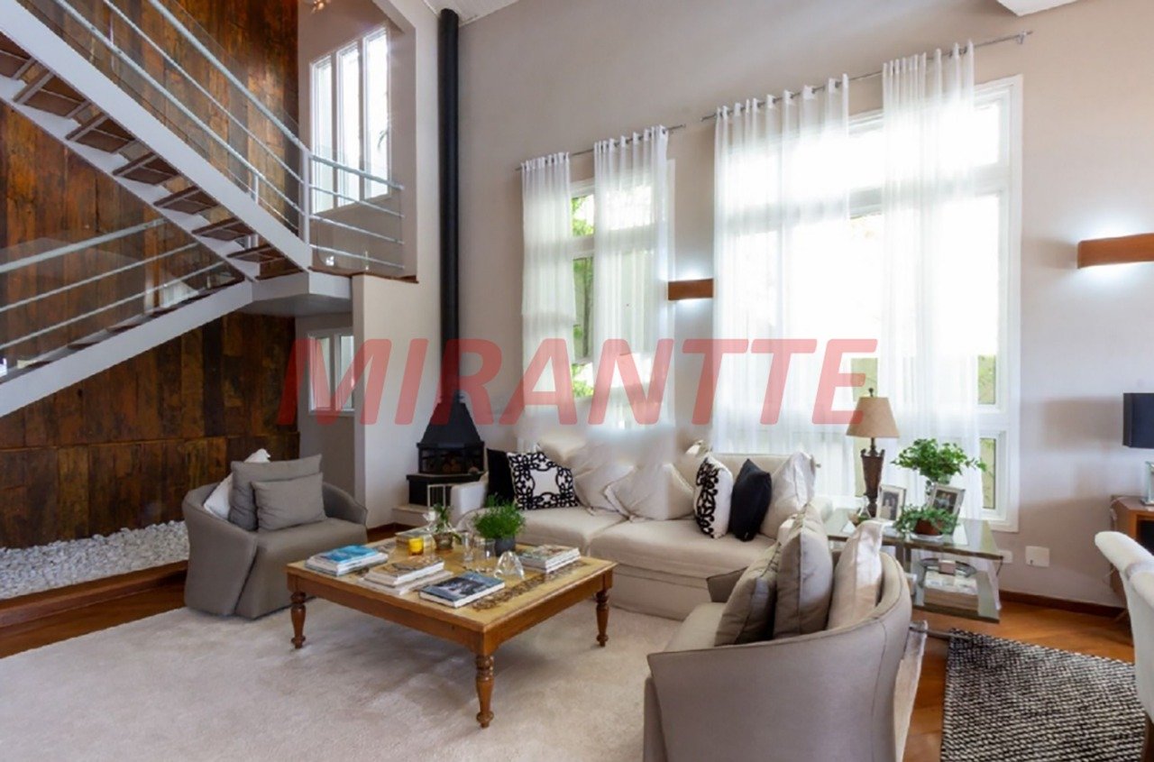 Cond. fechado de 380m² com 4 quartos em Aldeia da Serra
