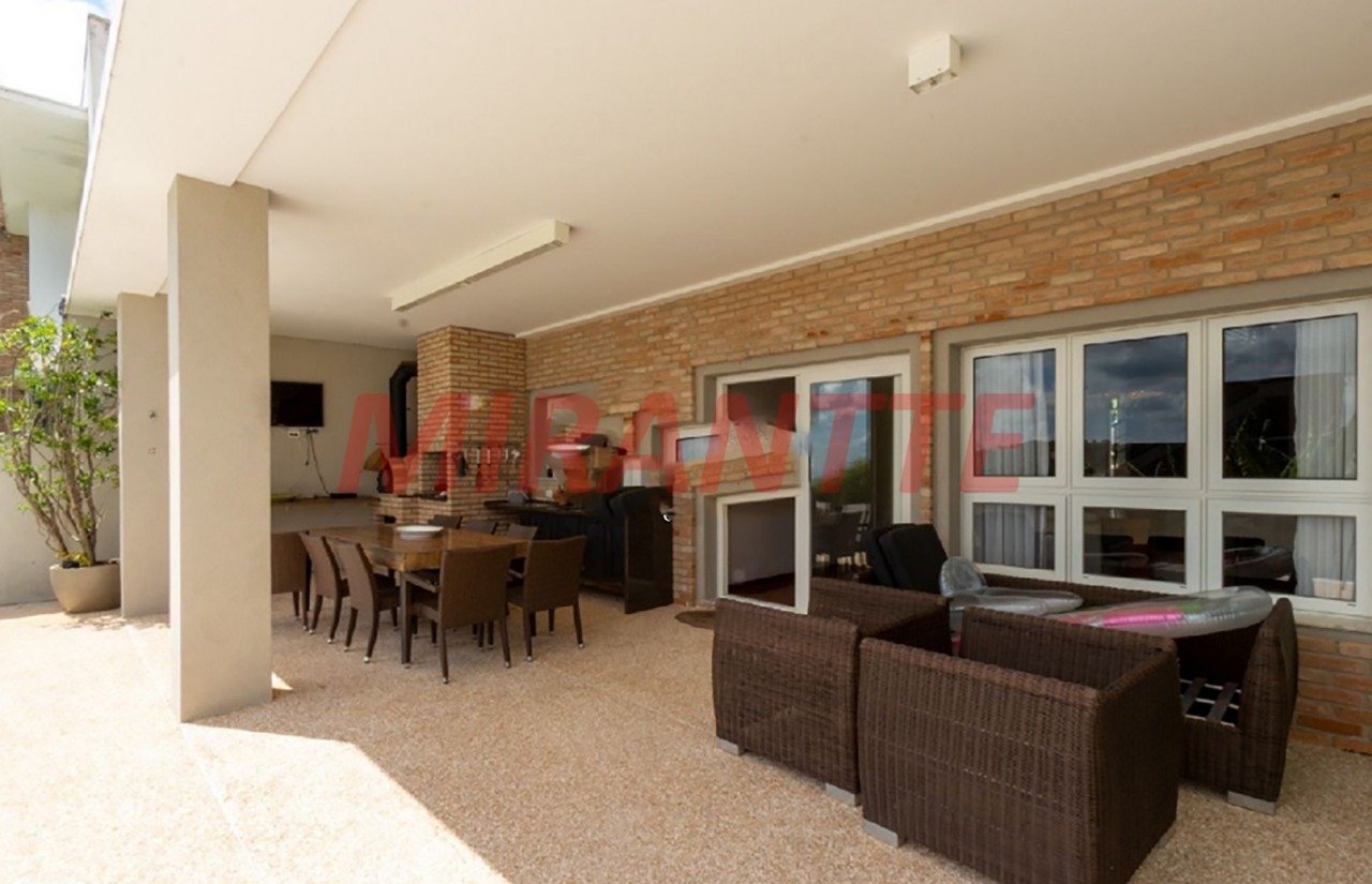Cond. fechado de 380m² com 4 quartos em Aldeia da Serra