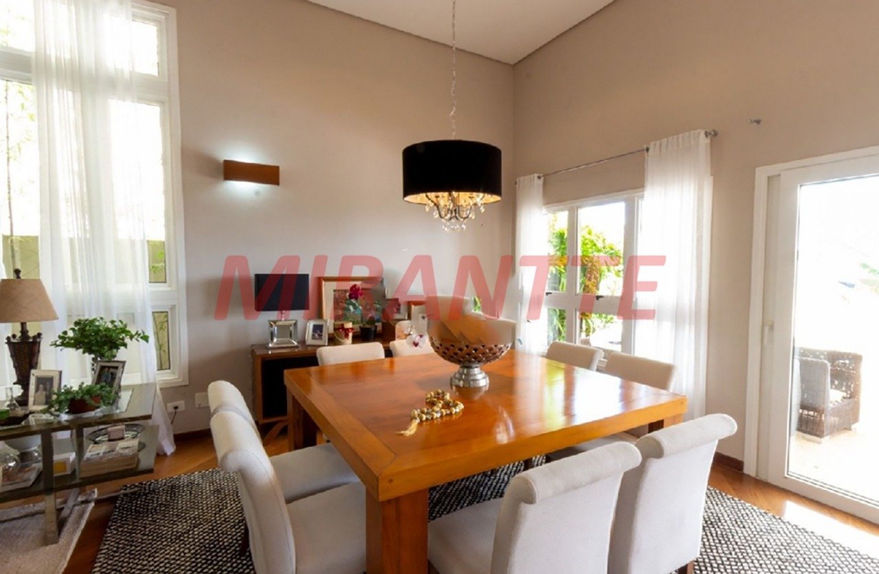 Cond. fechado de 380m² com 4 quartos em Aldeia da Serra