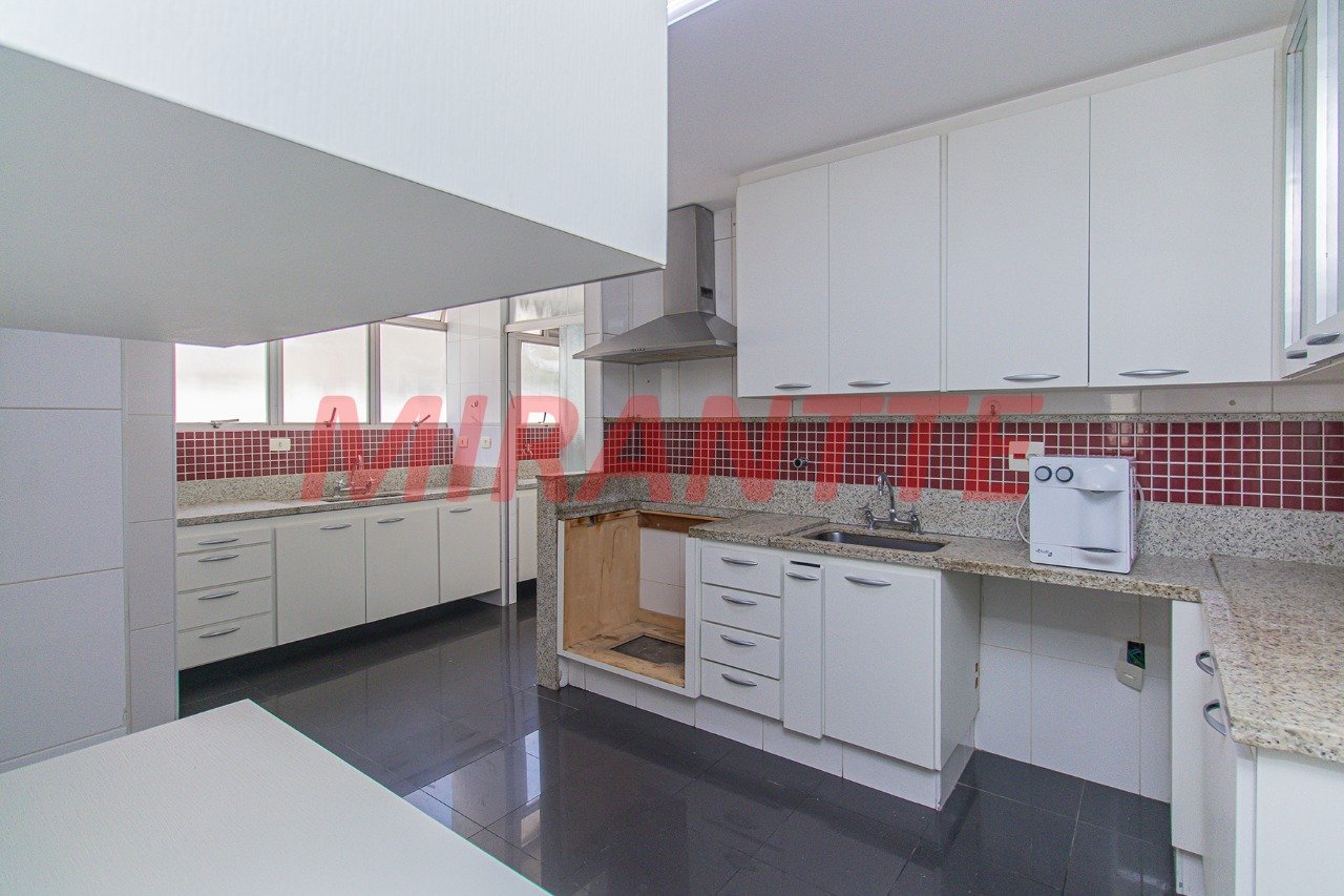Apartamento de 192m² com 3 quartos em Santa Cecilia