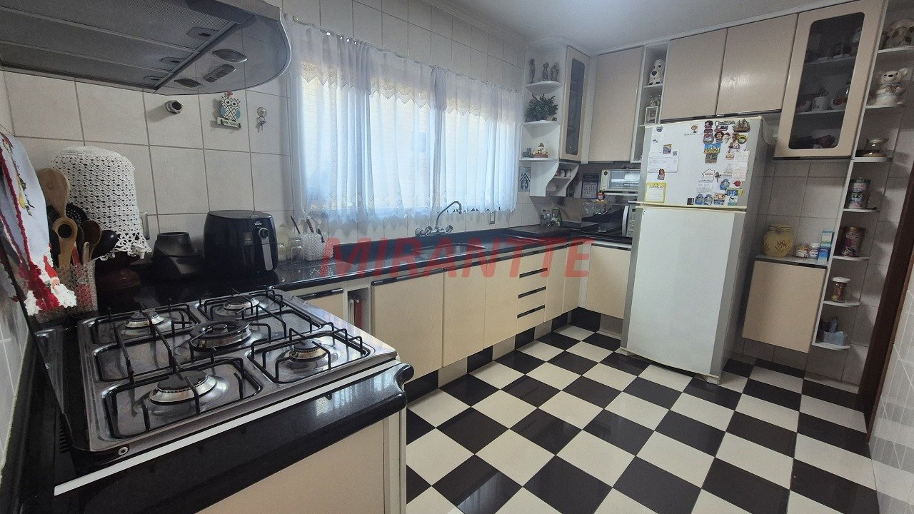 Sobrado de 285m² com 4 quartos em Chácara Belenzinho
