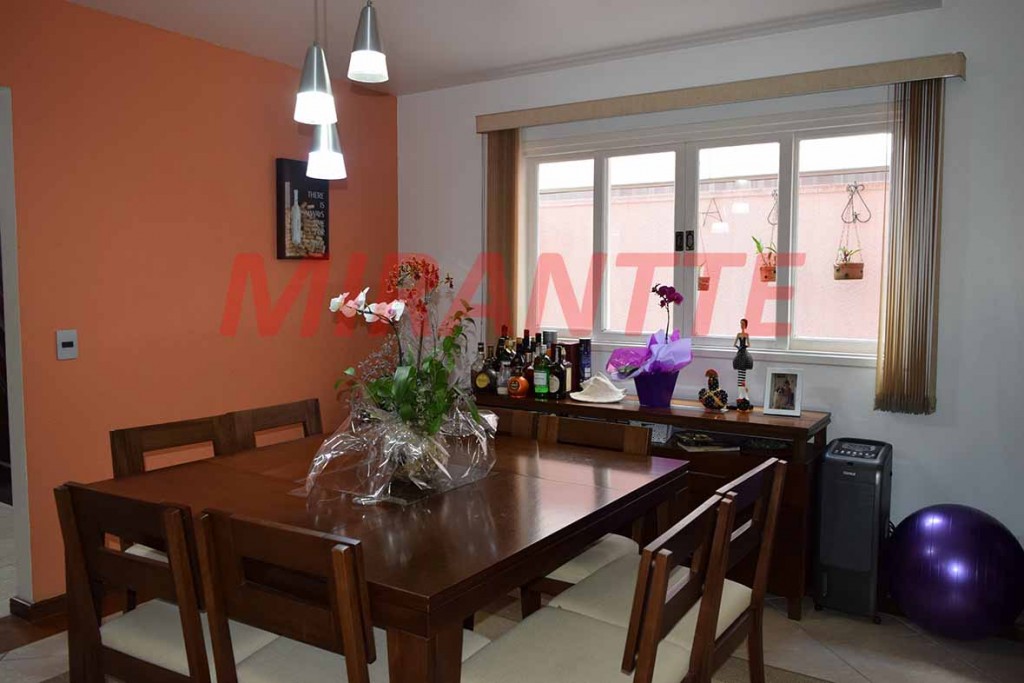 Sobrado de 173m² com 3 quartos em Jardim Itatinga
