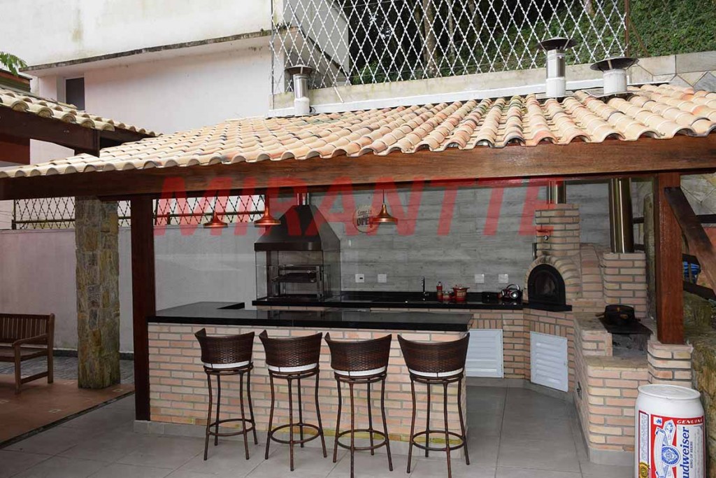 Sobrado de 173m² com 3 quartos em Jardim Itatinga