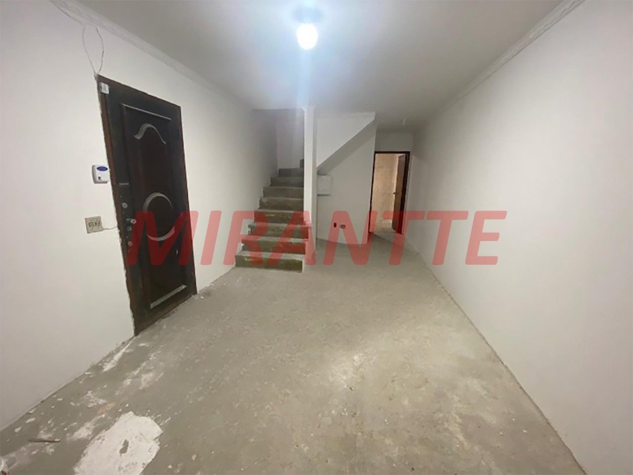 Sobrado de 131m² com 3 quartos em Água Fria