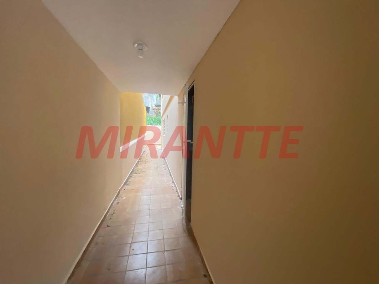 Sobrado de 131m² com 3 quartos em Água Fria