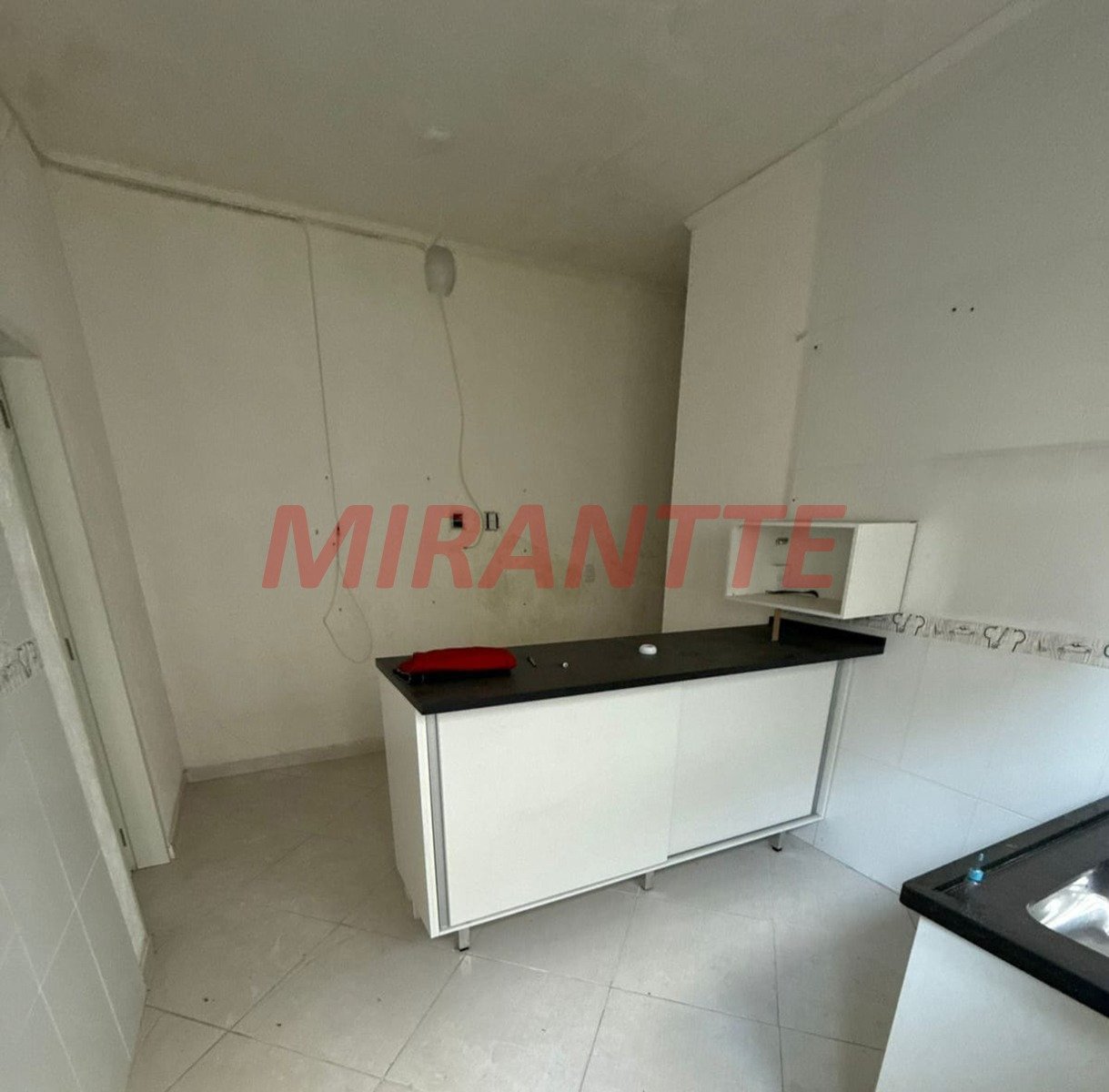 Sobrado de 192m² com 3 quartos em Vila Nova Mazzei