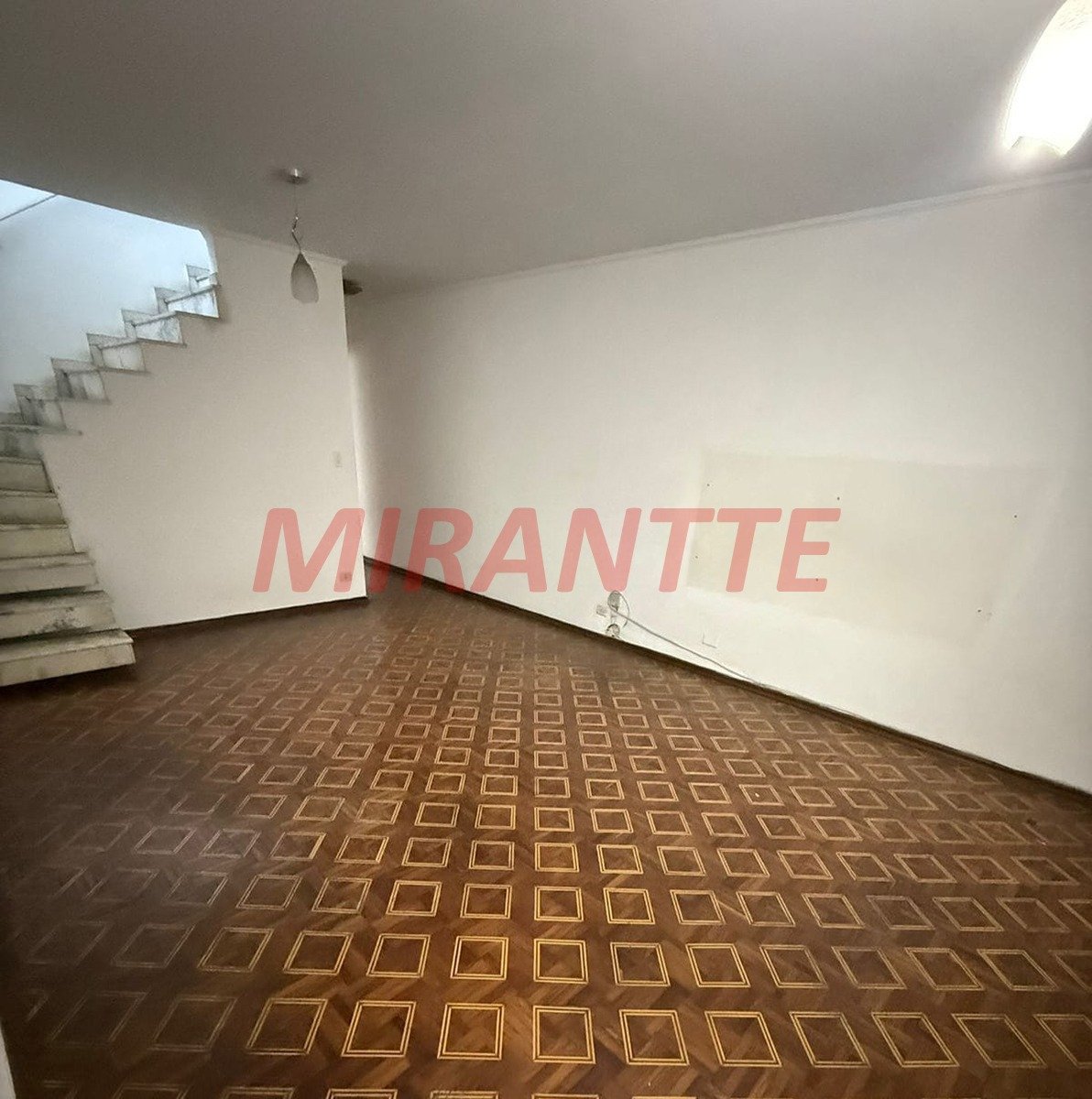 Sobrado de 192m² com 3 quartos em Vila Nova Mazzei