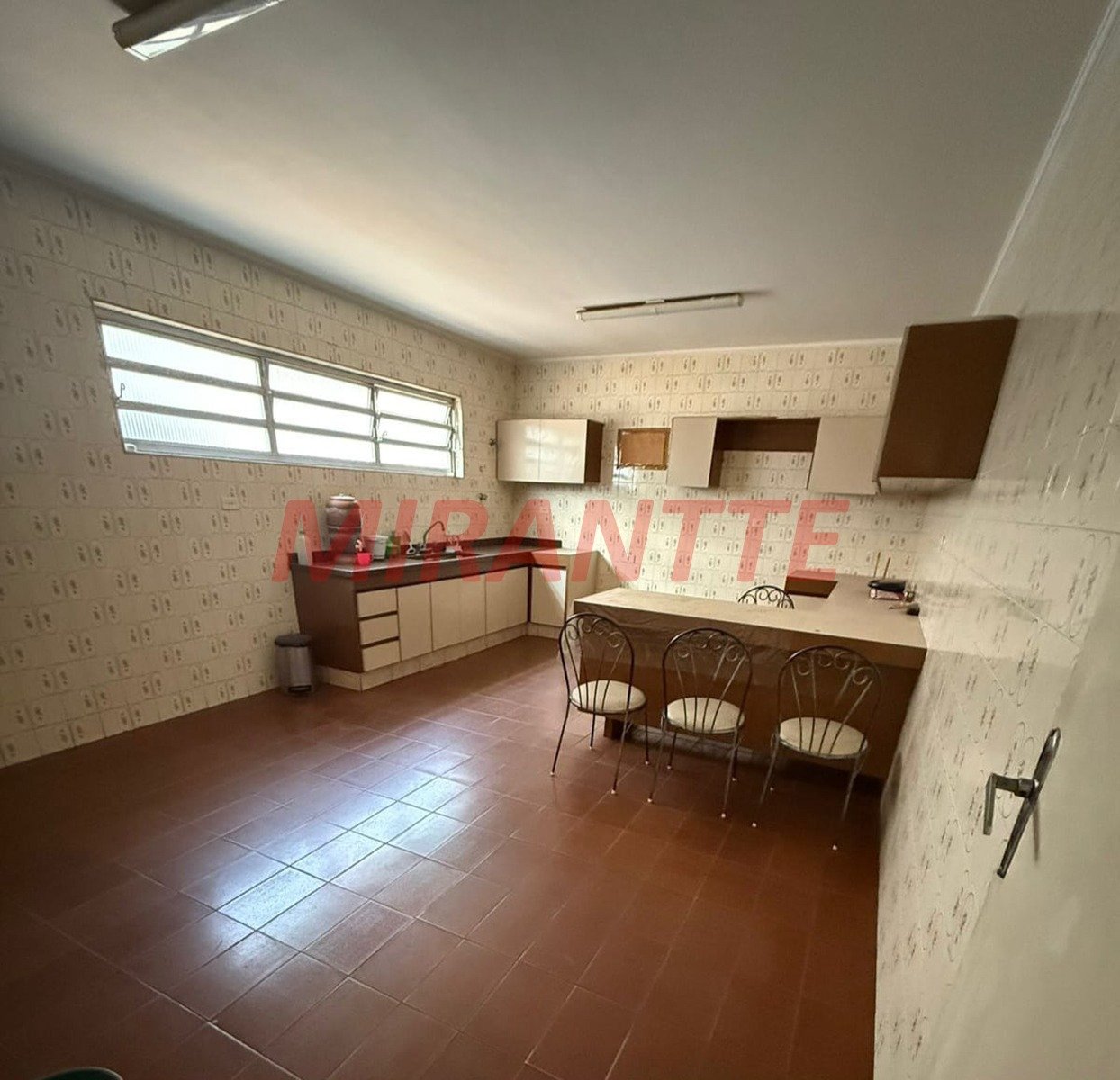 Sobrado de 192m² com 3 quartos em Vila Nova Mazzei