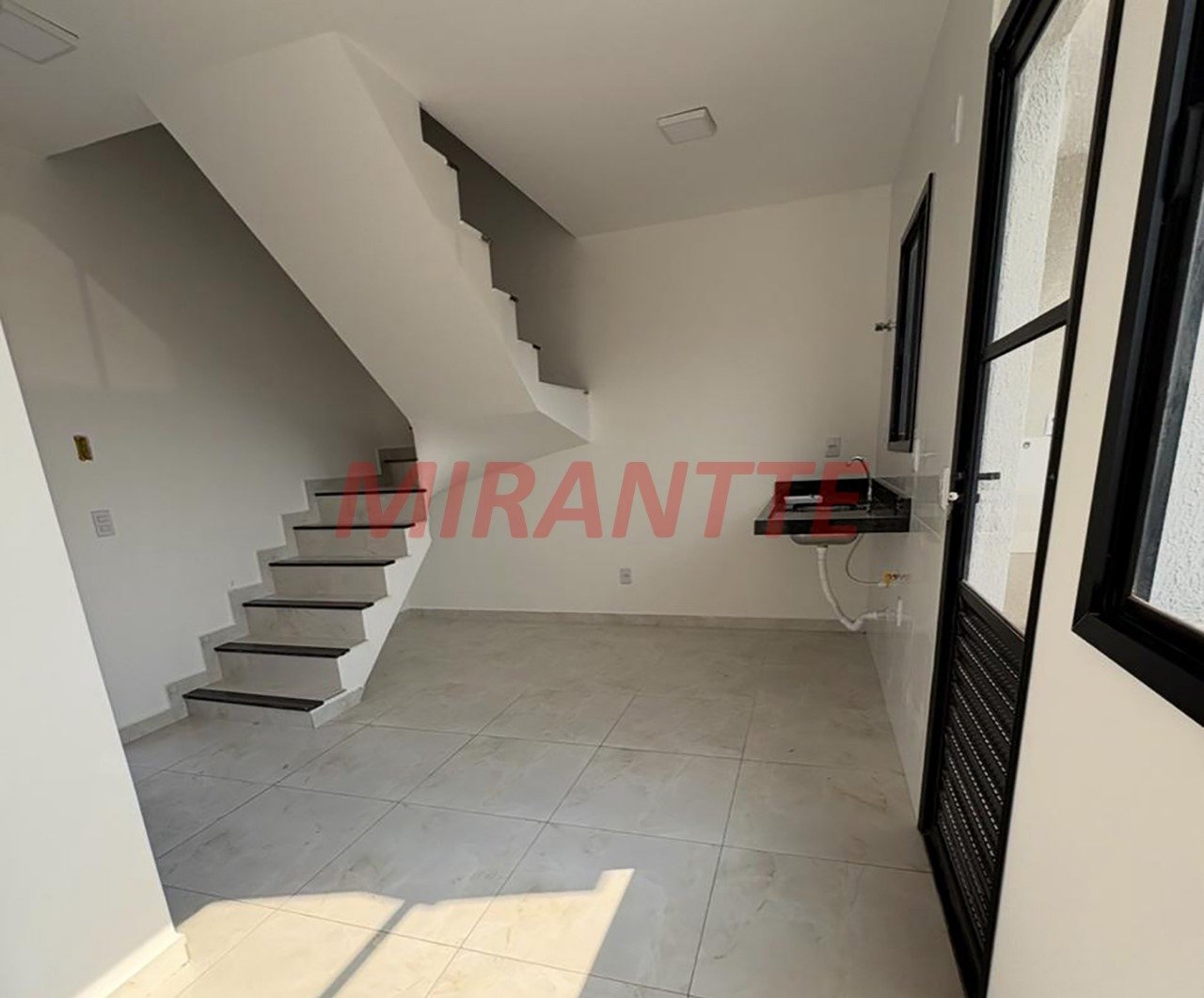 Apartamento de 35m² com 2 quartos em Vila Isolina Mazzei