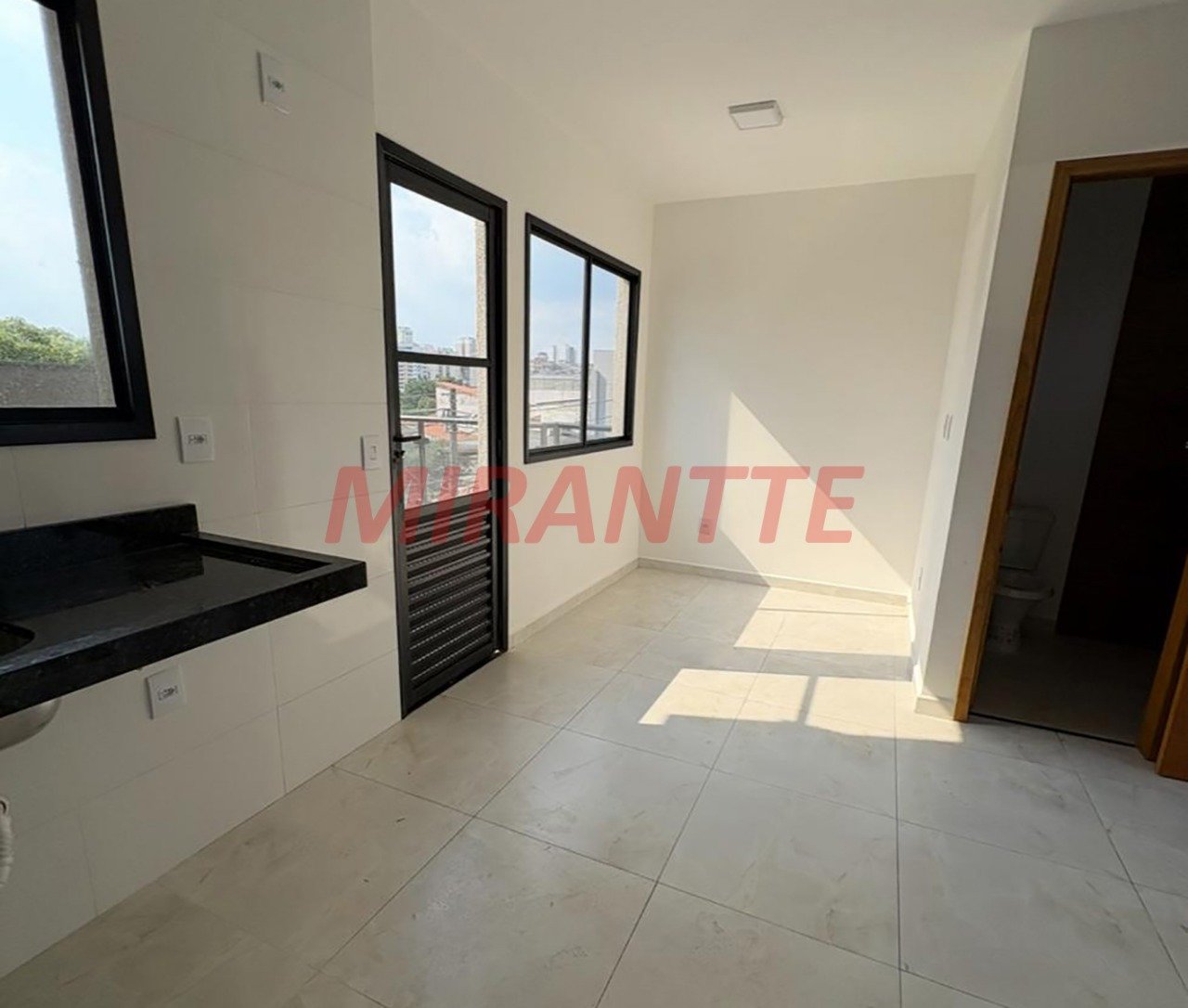 Apartamento de 35m² com 2 quartos em Vila Isolina Mazzei